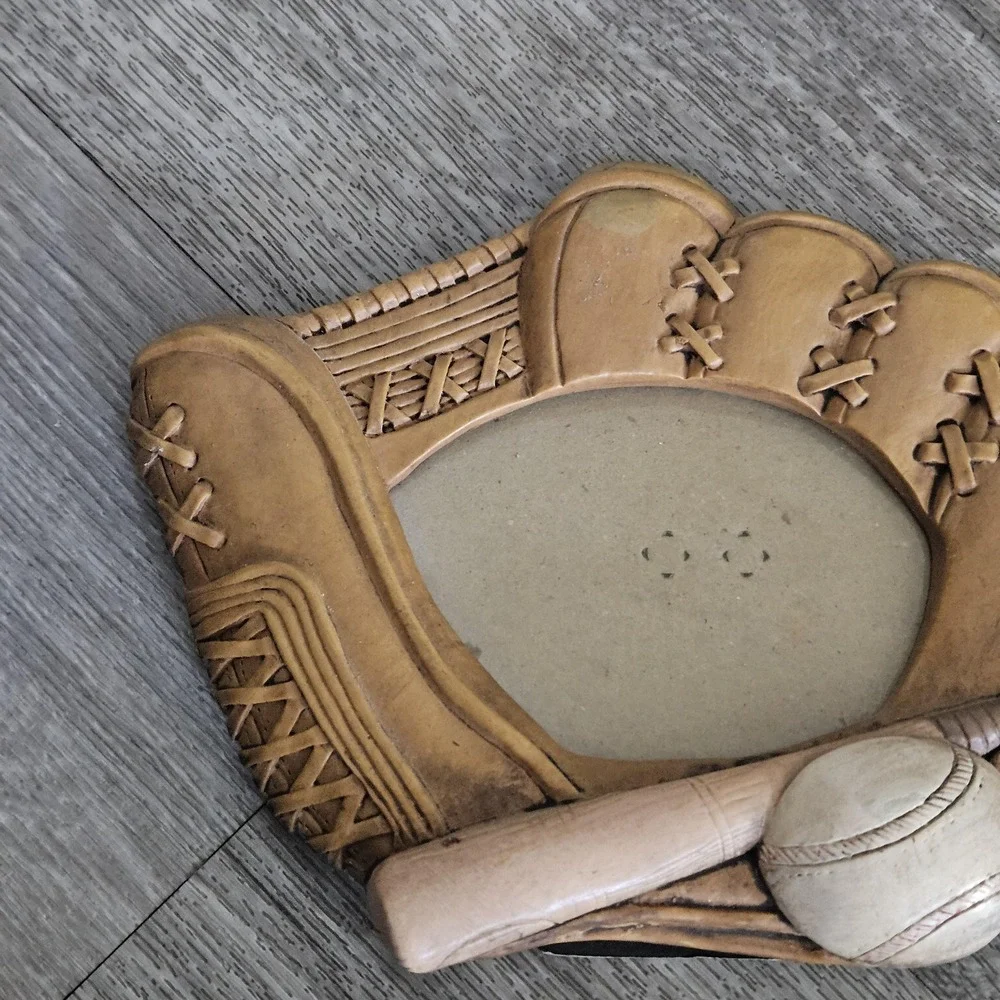 vintage brown ceramic 3D baseball glove photo frame